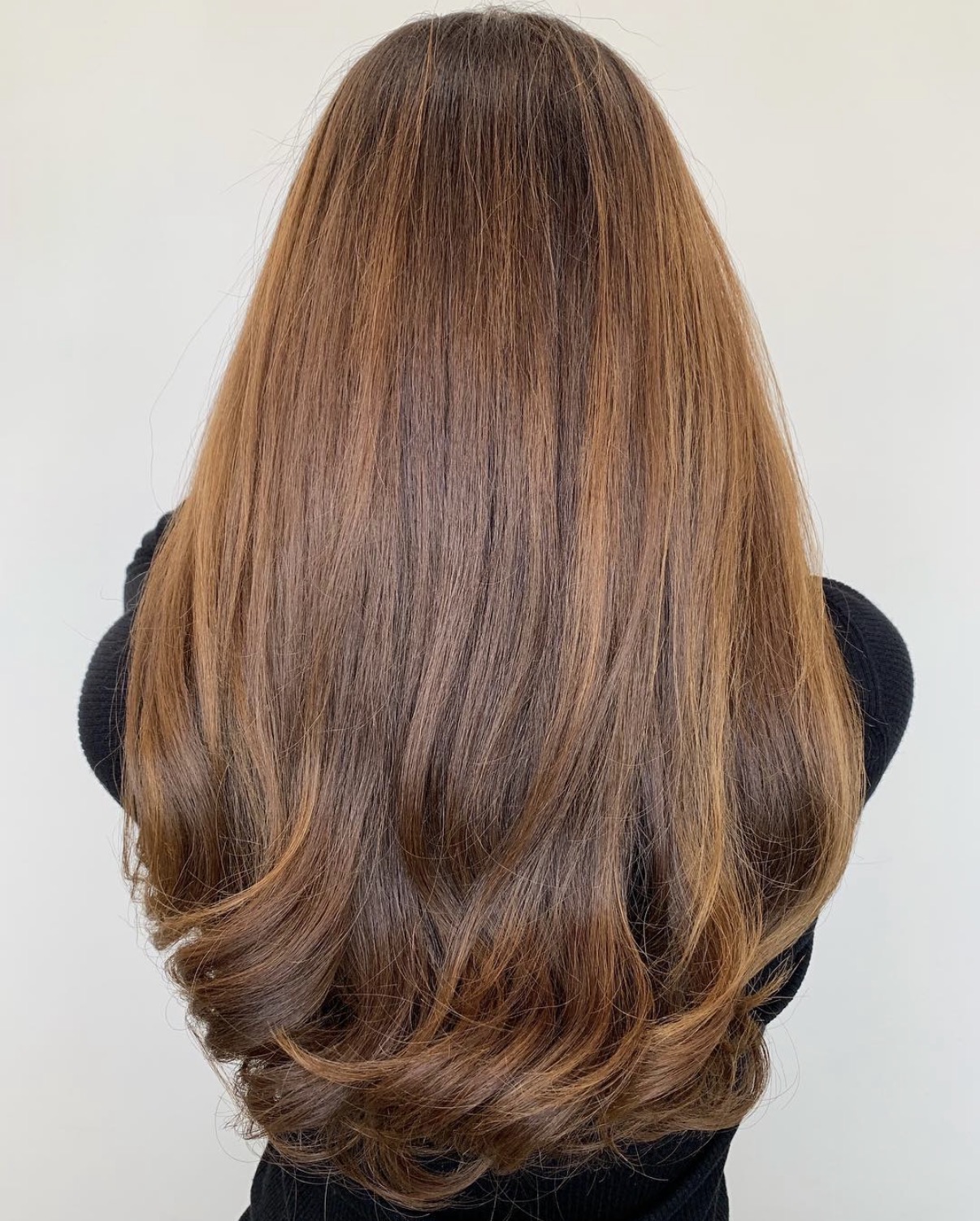 Farbenie — balayage karamelové tony